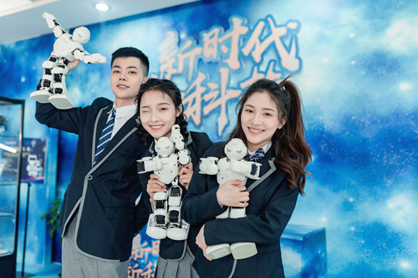 人工智能前景怎么樣？女生可不可以學(xué)人工智能？