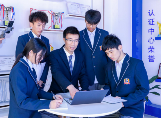 為熱愛而選擇，為選擇而執(zhí)著