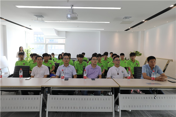 企業(yè)大咖講座|雛鷹展翅，智領未來