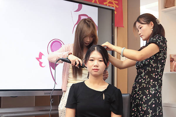 中考失利？職校讓你技能致富